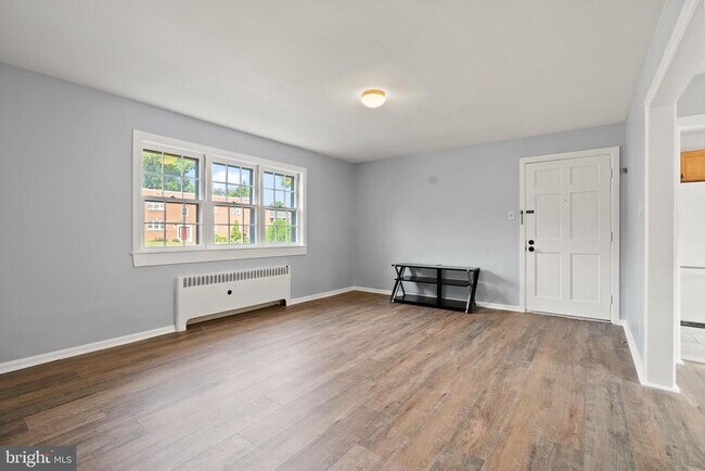 Building Photo - 114 F Cherry Parke