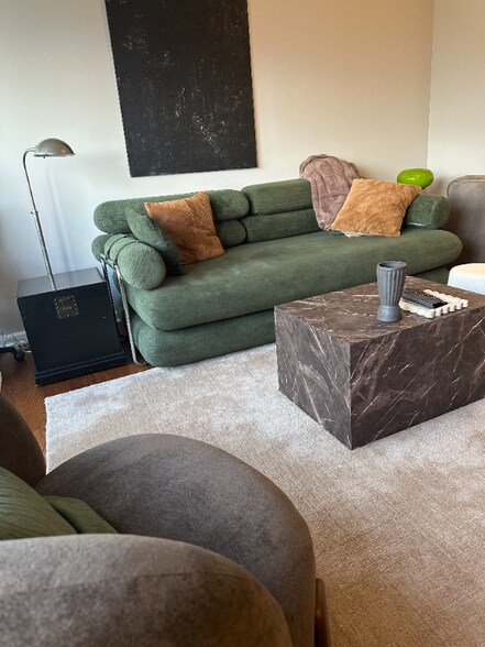 Building Photo - 30 E Huron St