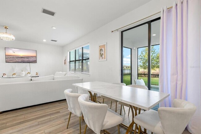 Building Photo - 16235 Pine Mist Dr