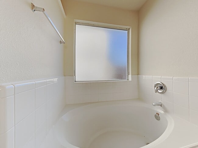 Building Photo - 1014 Redcrest Springs Ct