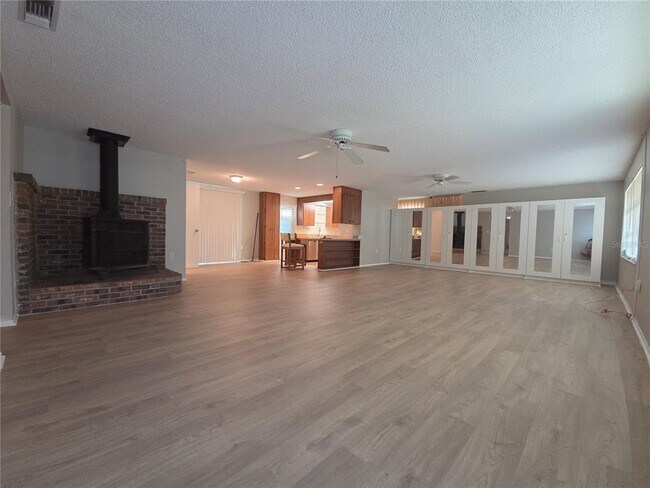 Building Photo - 4136 S Lockwood Ridge Rd