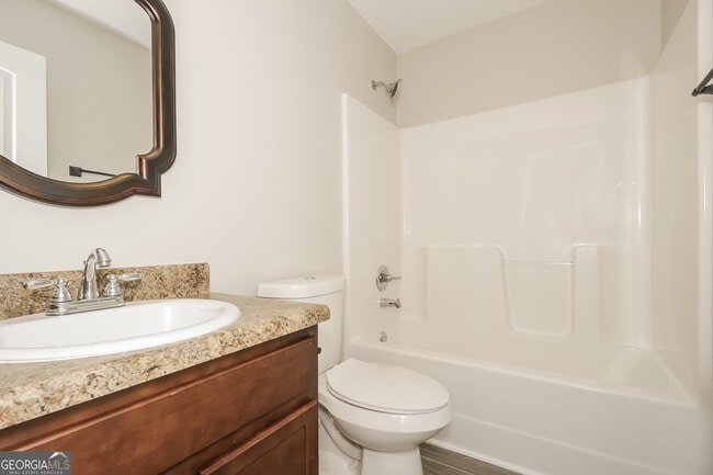 Building Photo - 122 Millstream Dr