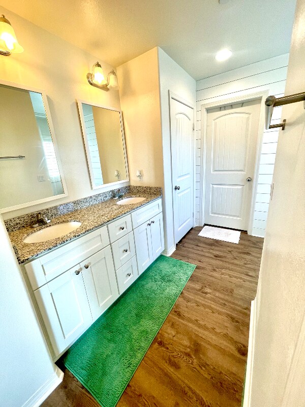 Building Photo - 5615 Garibaldi Way