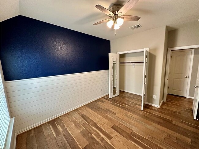 Building Photo - 202 Saffron Springs