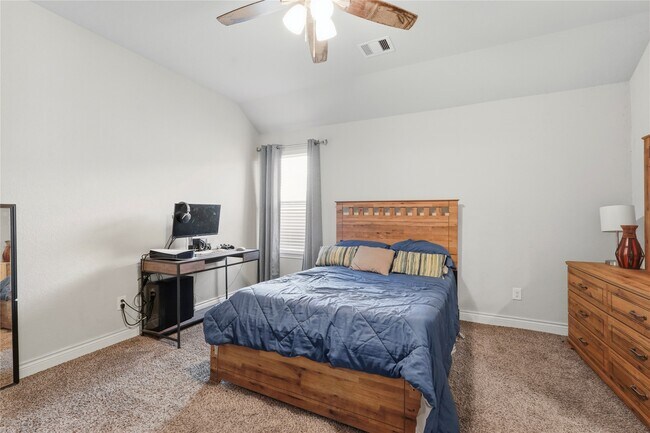 Building Photo - 10311 Silver Shield Way