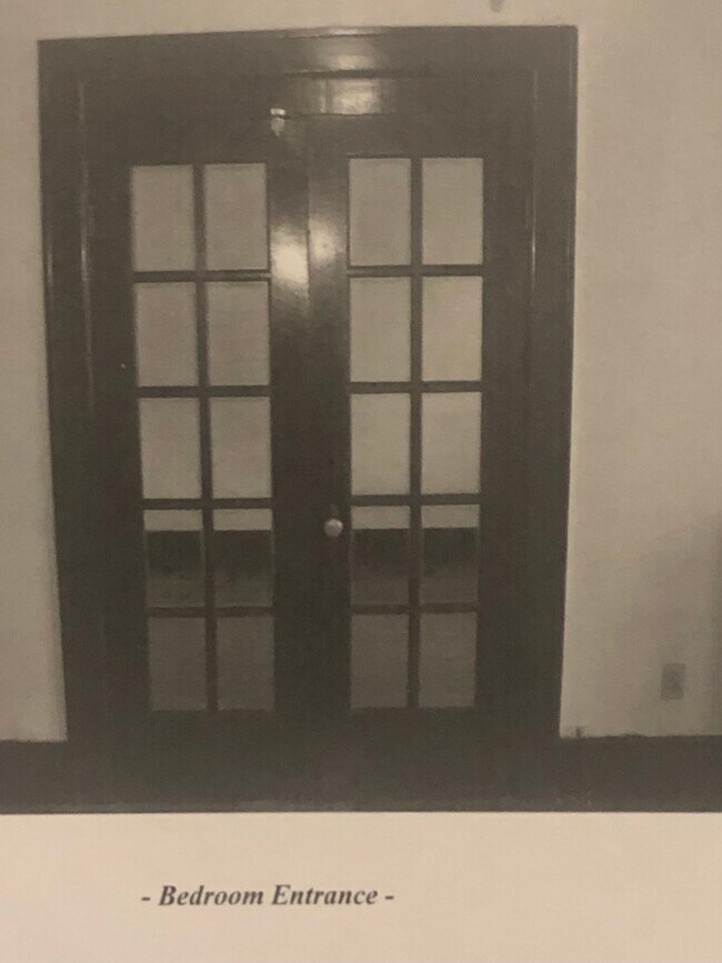Bedroom Doors - 4413 John R St