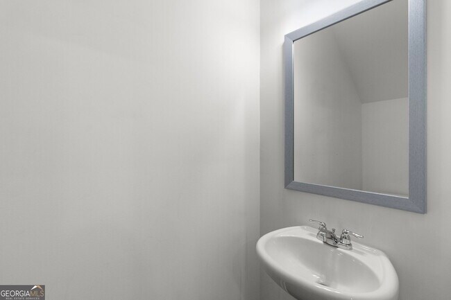 Building Photo - 509 Magnolia Cir