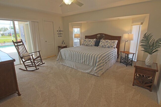 Building Photo - 811 Rotonda Cir