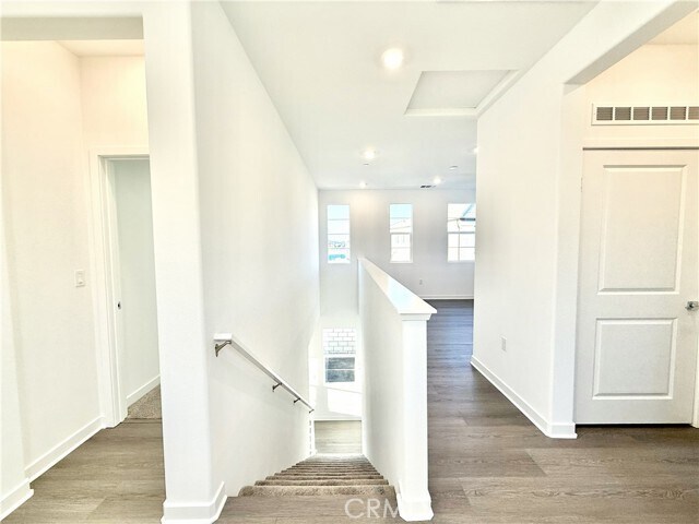 Building Photo - 2625 E Forest Paseo