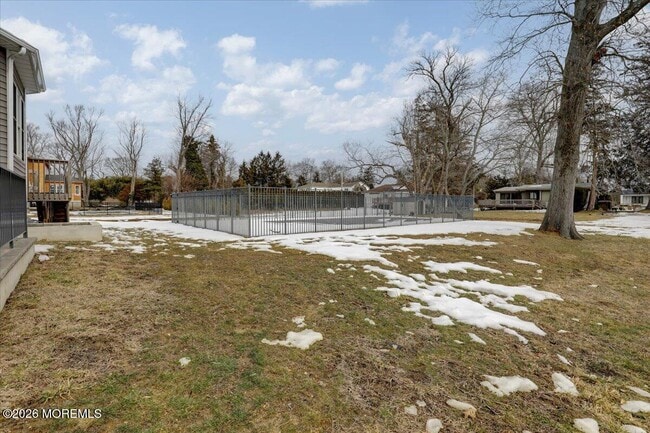 Building Photo - 475 Monmouth Pl