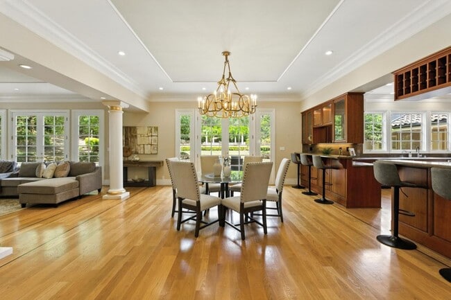 Building Photo - 90 Broadacres Rd