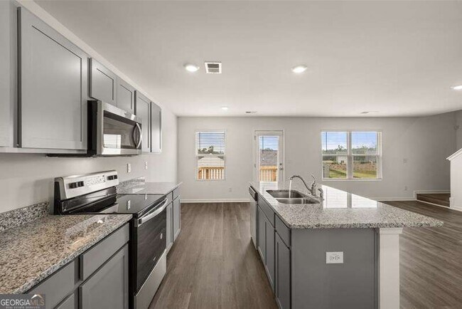Building Photo - 284 Coastal Dr