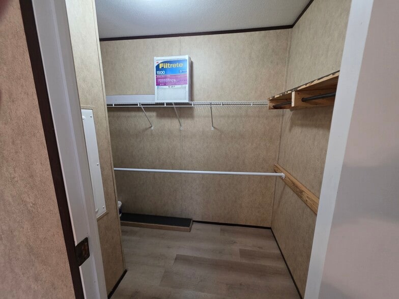 Building Photo - 132 Raoul Ln