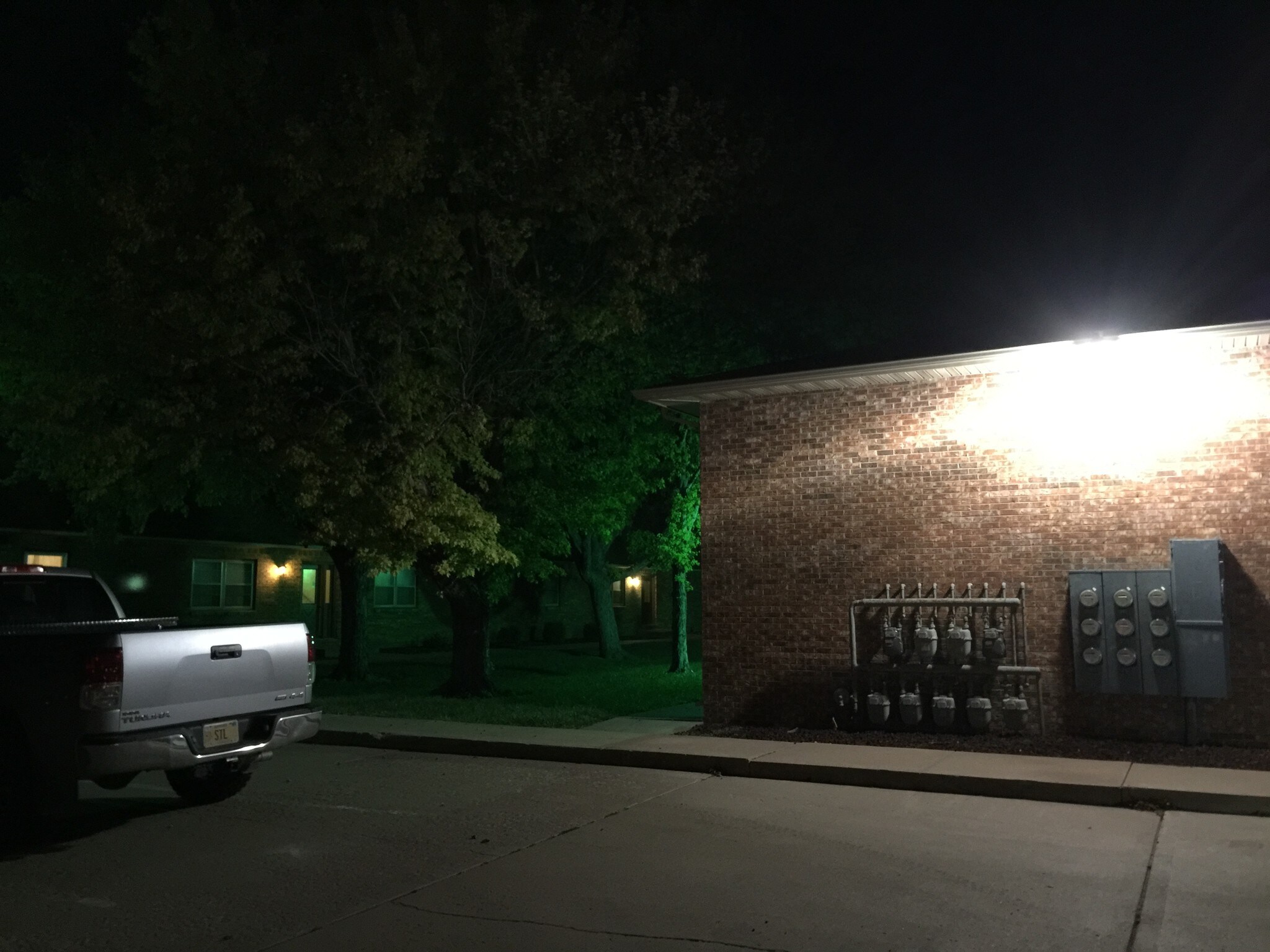 Building Photo - 1413 Hennessey St