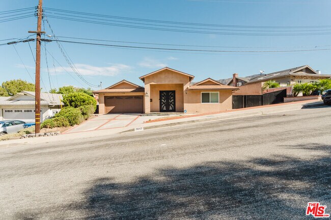 Building Photo - 9047 Riderwood Dr