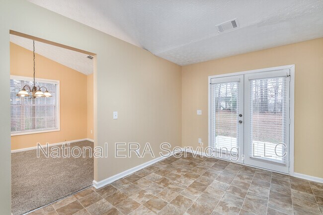 Building Photo - 70 Burdell Dr