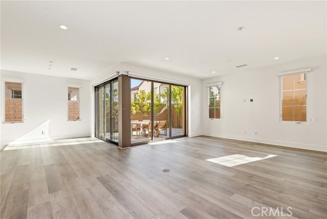 Building Photo - 148 Villa Rdg