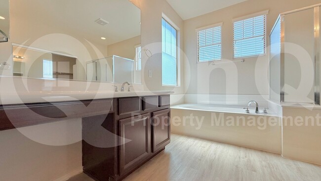 Building Photo - 4630 W Venture Ct