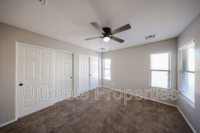 Building Photo - 21532 W Durango St