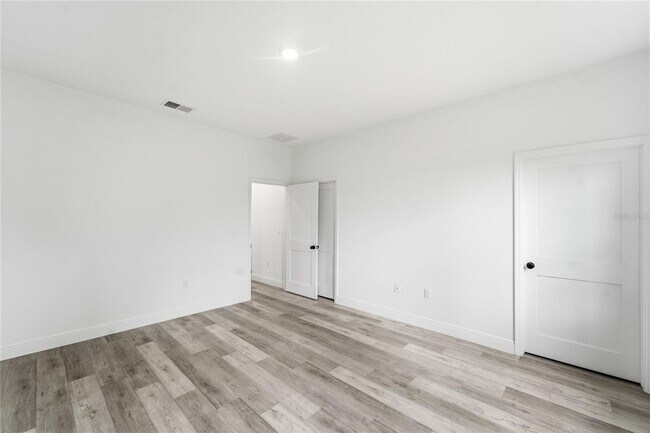 Building Photo - 785 Marion Oaks Trail