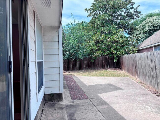 Building Photo - 14901 Sand Dollar Ct