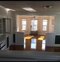 Building Photo - 230 Pleasant St