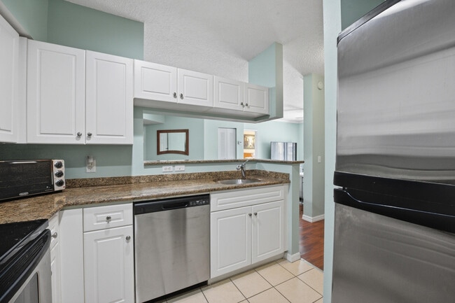 Building Photo - 3221 Tuscany Way