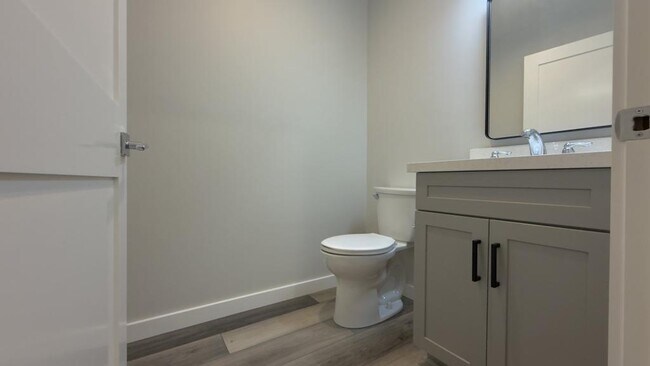 Building Photo - 4965 Imperial Ave