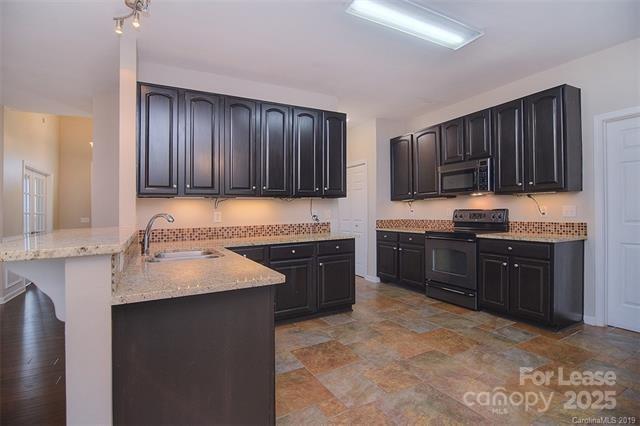 Building Photo - 17237 Baldwin Hall Dr