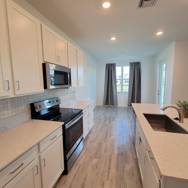 Building Photo - 8978 Zevon Ct