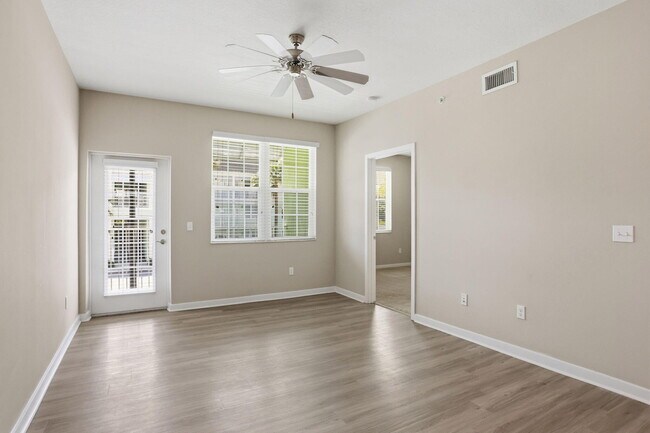 Building Photo - 3601 High Ridge Rd