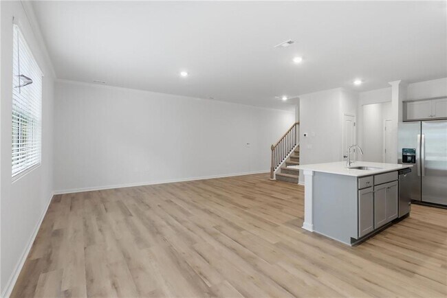 Building Photo - 48 Berryville Dr
