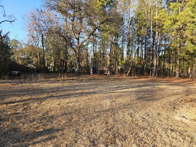 Building Photo - 4058 Nursery Rd