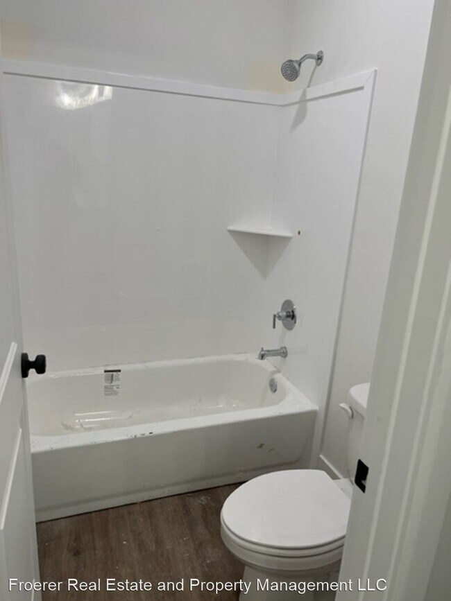 Building Photo - 3 br, 2.5 bath House - 857 S. 160 E.  #14