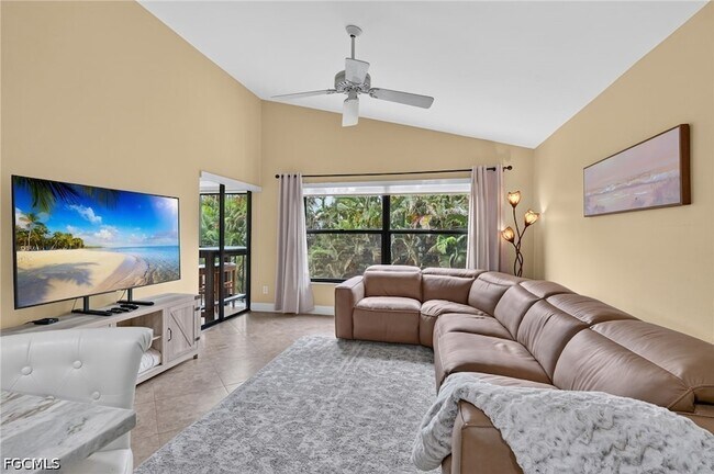 Building Photo - 8336 Charter Club Cir