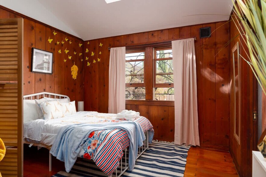 Building Photo - 1938 Channing Way