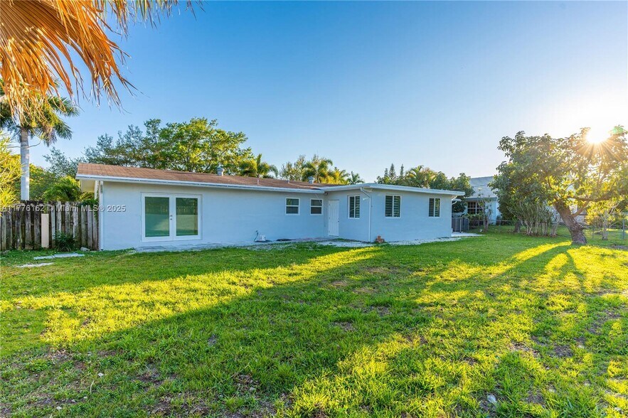 Building Photo - 9375 SW 181st St