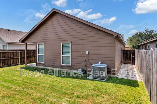 Building Photo - 5104 Britton Ridge Ln