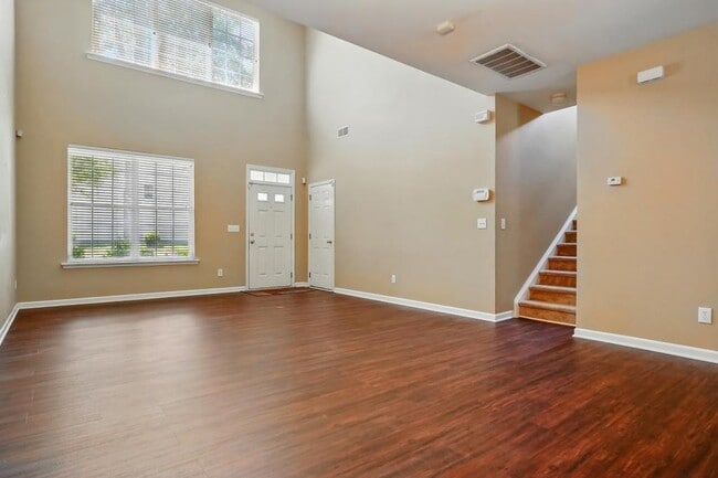 Building Photo - 7420 Abigail Glen Dr