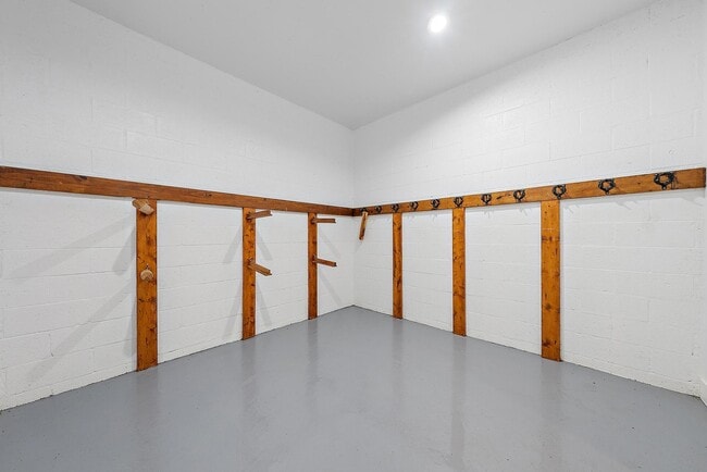 Building Photo - 14339 Collecting Canal Rd