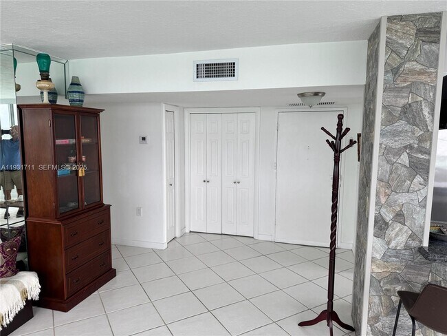 Building Photo - 11930 N Bayshore Dr