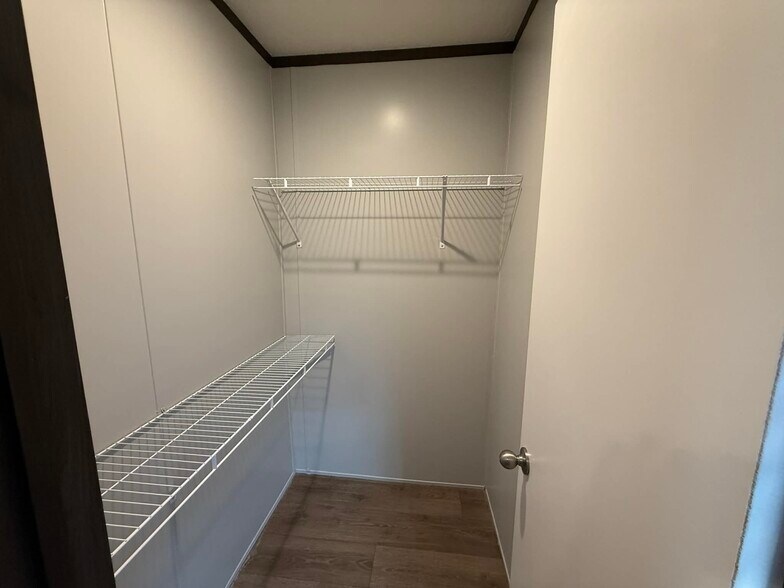 Building Photo - 114 Shady Grove Dr