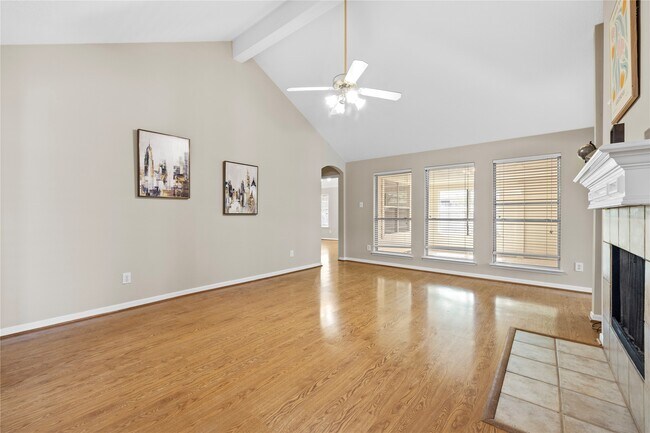 Building Photo - 8619 Bridge Park Dr