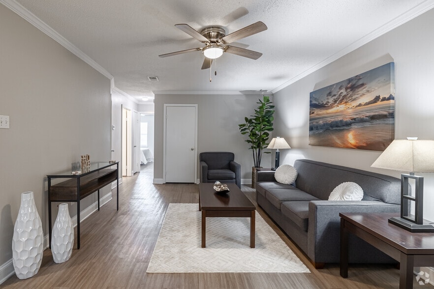 2BR, 1BA - 860SF - Living Room - Residences at Overlook