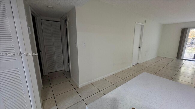 Building Photo - 4111 Stirling Rd