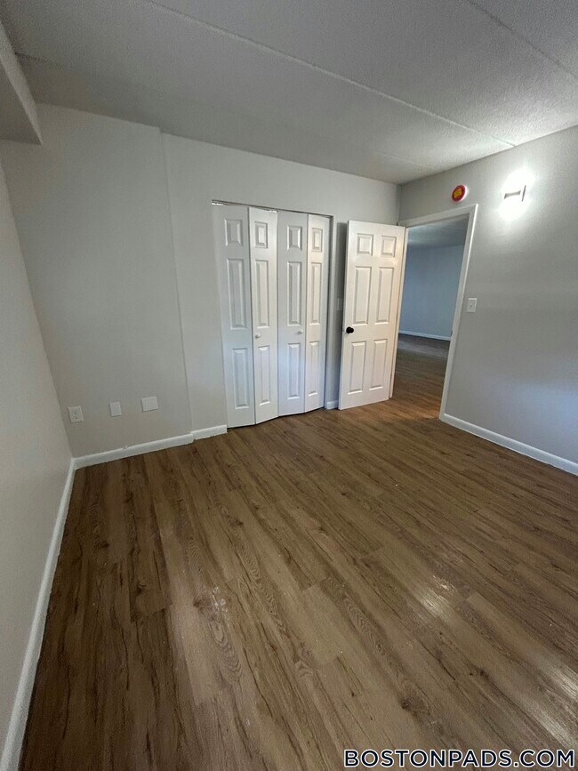 Building Photo - 30 Normandy Ave