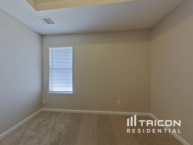 Building Photo - 4470 Millenium View Ct SW