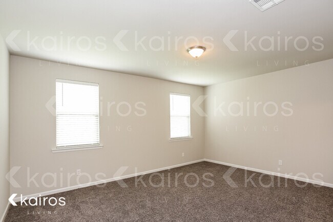 Building Photo - 6715 Tiger Pointe Dr.