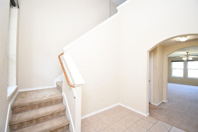 Building Photo - 11215 Overland Trail Dr