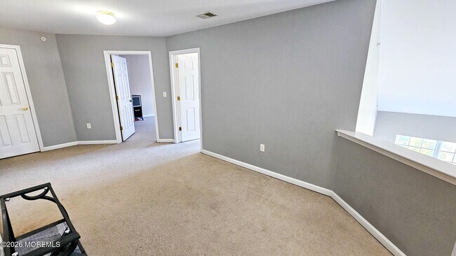 Building Photo - 51 Farrah Dr